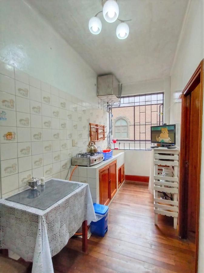 Apartamento Completo - 2 Cuadras Del Palacio Gobierno Lima